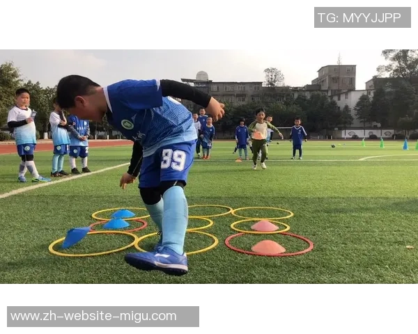 足球热身的重要性与技巧分享助你在比赛中发挥最佳状态